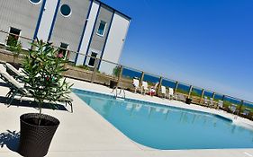 Bower On Cap Bimet Bower Hotels & Suites